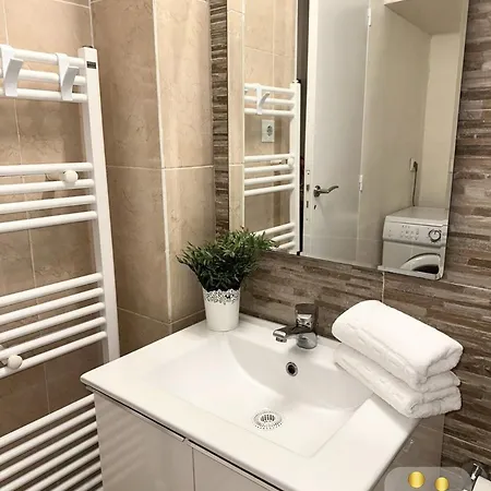 Petras Luxury Apartment Athens
