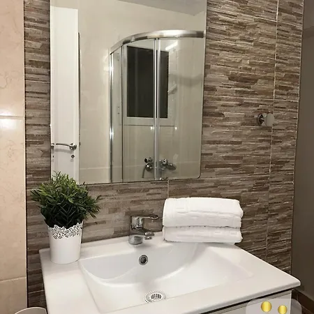 Petras Luxury Apartment Athens